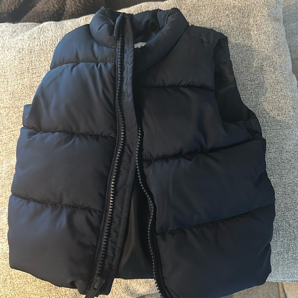 Old navy puffer vest